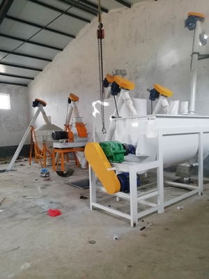 2-8T/H Powder Feed Production Line OEM ODM Corn Grinder For Chicken Feed